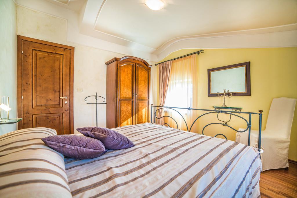 Aparthotel Katalyma 828 Kanfanar Esterno foto