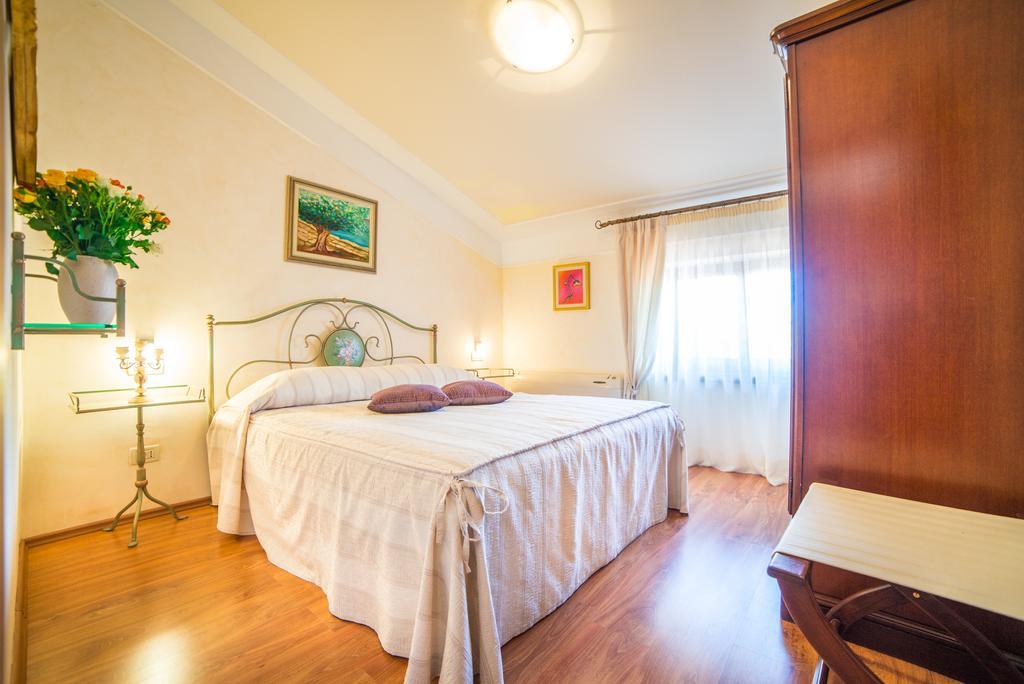 Aparthotel Katalyma 828 Kanfanar Esterno foto