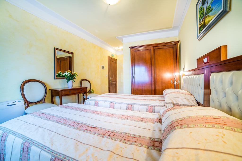 Aparthotel Katalyma 828 Kanfanar Esterno foto